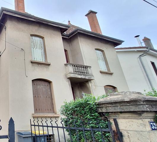 Charmante Maison des années 30 à Vendre à Bourg-en-Bresse - 3 pièces avec jardin !