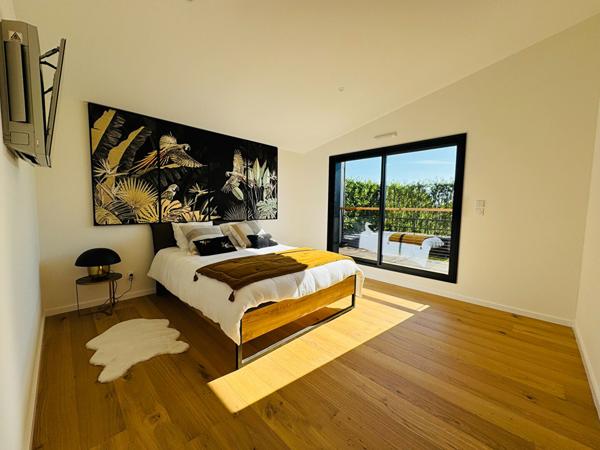 Maison d'Exception avec Vue Mer à Vaux-sur-Mer