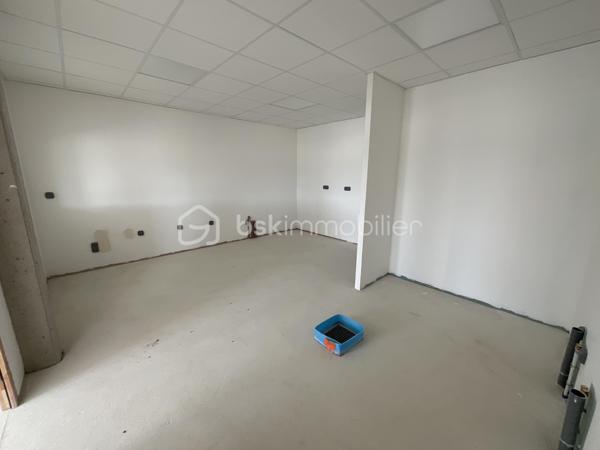 Local d activites de 279 m²