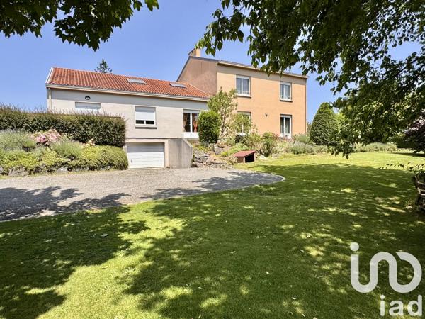 Maison à vendre 10 pièces 301 m² La Châtaigneraie