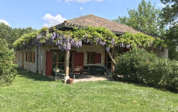 Vente Maison joliment restaurée rénové(e) Castelnau-montratier   