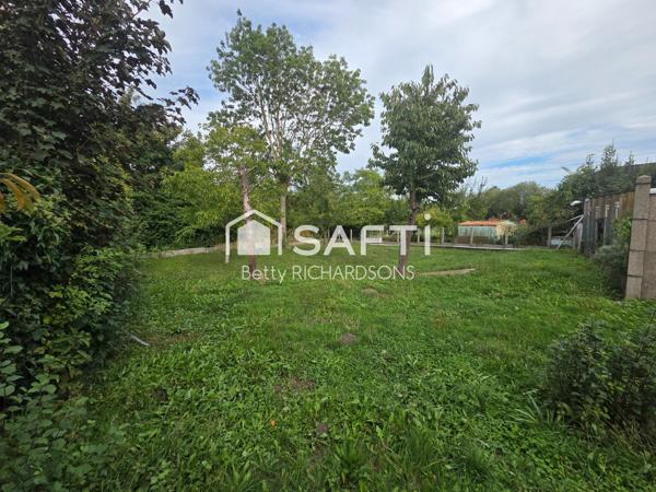 Accès supplémentaire possible sur le côté.
