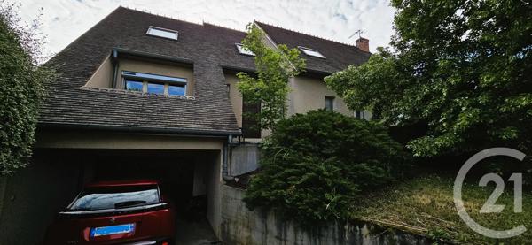 Maison à vendre  8 pièces - 300 m 2   MONTLUCON  - 03