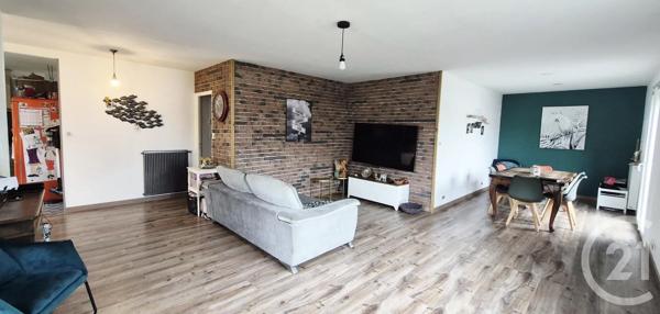 Maison à vendre  8 pièces - 300 m 2   MONTLUCON  - 03