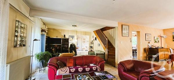 Maison à vendre  8 pièces - 300 m 2   MONTLUCON  - 03