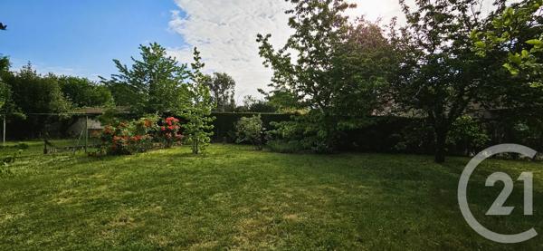 Maison à vendre  8 pièces - 300 m 2   MONTLUCON  - 03