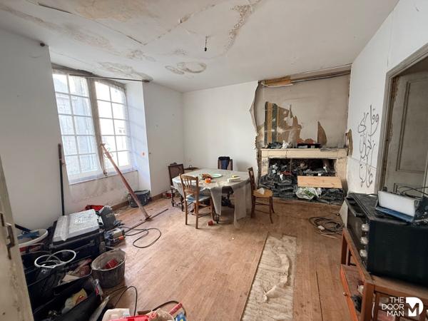 Maison - À vendre - 320 m² - MAUZE-SUR-LE-MIGNON | The Door Man