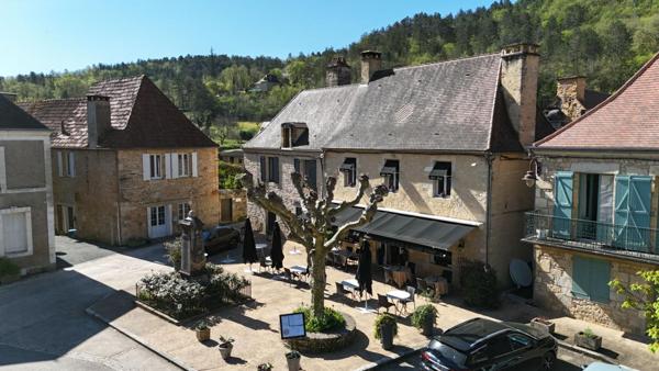Restaurant renommé avec logement