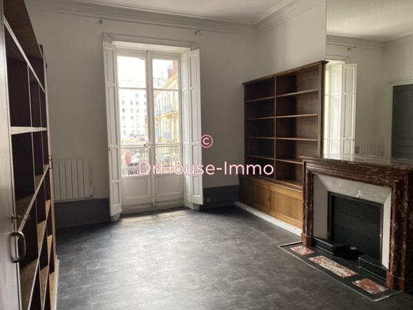 Bureau à louer 4 pièces de 84 m²