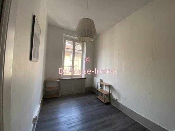 Bureau à louer 4 pièces de 84 m²