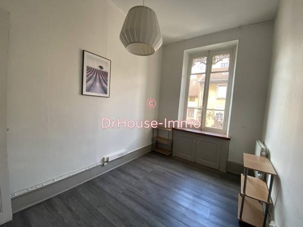 Bureau à louer 4 pièces de 84 m²