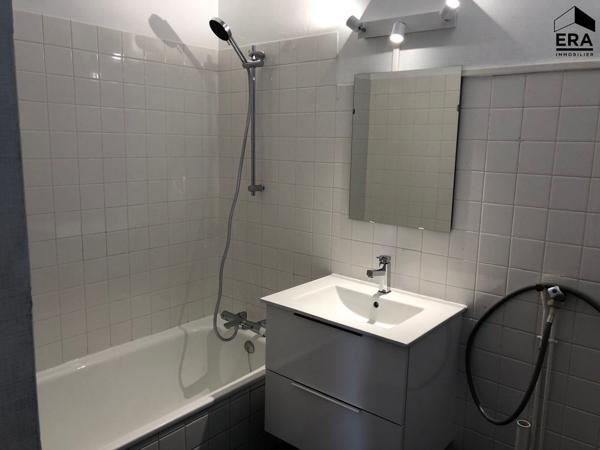 APPARTEMENT T4 A LOUER - BLOIS - 2 CHBS (POSS. 3) - CAVE, FACILITE DE STATIONNEMENT