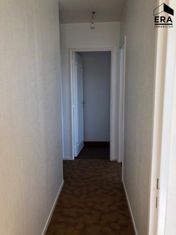 APPARTEMENT T4 A LOUER - BLOIS - 2 CHBS (POSS. 3) - CAVE, FACILITE DE STATIONNEMENT