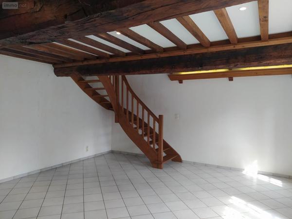 Maison à louer à Tinchebray Bocage dans l'Orne (61800), ref : VLOCSTCORNIER