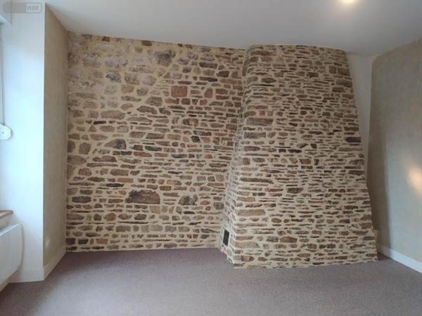 Maison à louer à Tinchebray Bocage dans l'Orne (61800), ref : VLOCSTCORNIER