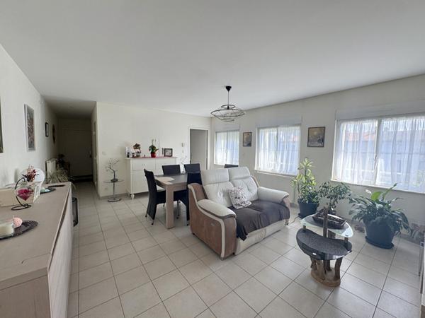 Appartement Royan 3 pièces à louer - Marché Central