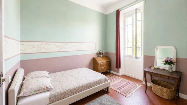 SALON-DE-PROVENCE (13) | Grande maison de maître de près de 300 m² avec jardin et piscine (chauffée) en cœur de ville