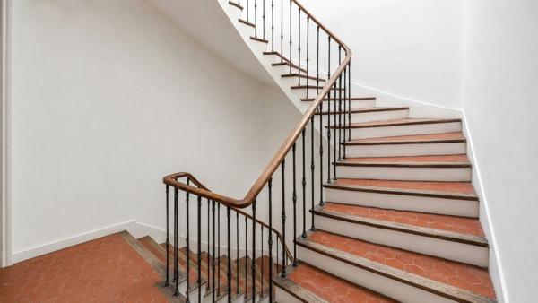 SALON-DE-PROVENCE (13) | Grande maison de maître de près de 300 m² avec jardin et piscine (chauffée) en cœur de ville