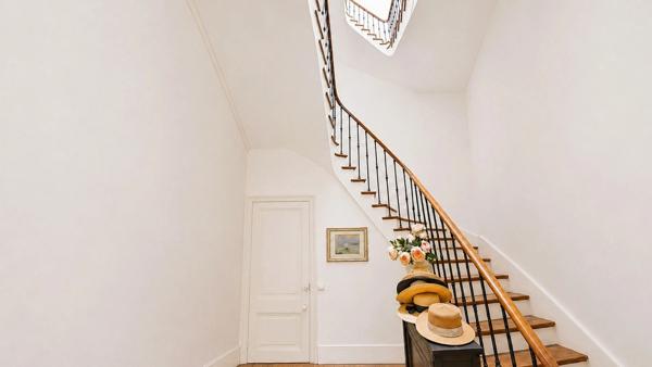 SALON-DE-PROVENCE (13) | Grande maison de maître de près de 300 m² avec jardin et piscine (chauffée) en cœur de ville