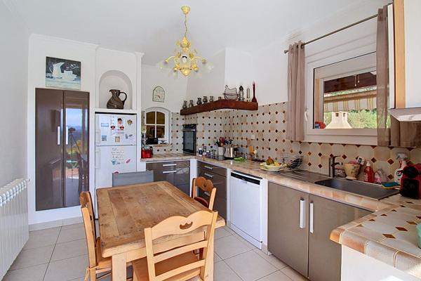 A VENDRE EN EXCLUSIVITE à Draguignan - Maison 4 pièces Lumineuse et calme avec belle vue