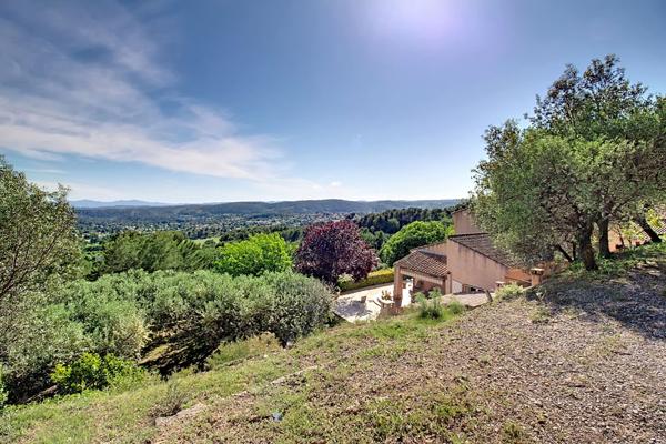 A VENDRE EN EXCLUSIVITE à Draguignan - Maison 4 pièces Lumineuse et calme avec belle vue