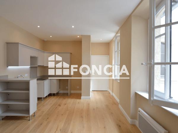 Location Appartement 2 pièces 33.48 m² - 7 RUE FRESQUE Nimes 30000