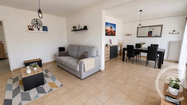 Appartement à vendre  4 pièces - 70,15 m 2   YZEURE  - 03