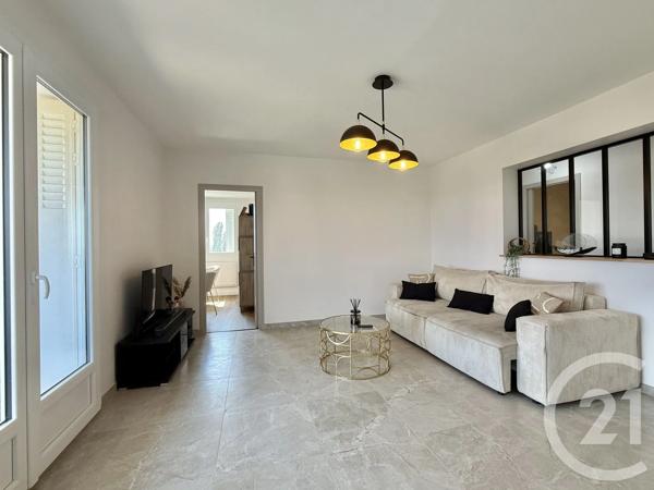 Appartement à vendre  4 pièces - 70,15 m 2   YZEURE  - 03