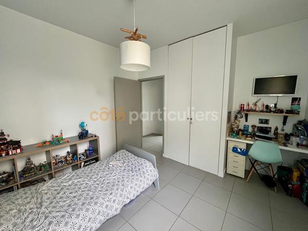 Vente Bureaux120 m² - 5 Pièces - BORDEAUX (33100)