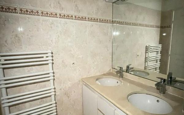 Appartement à vendre    4 pièces • 92,13 m2 Paris 12