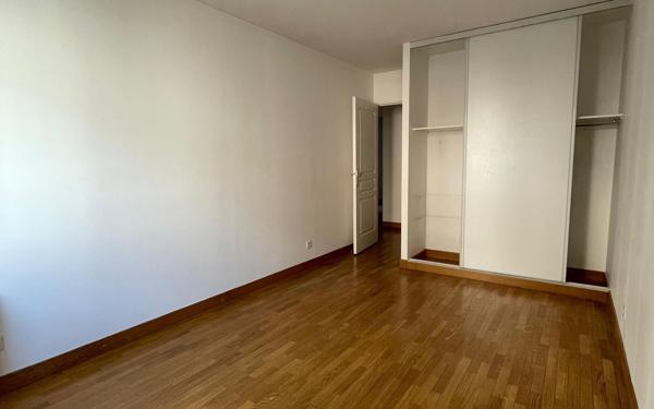 Appartement à vendre    4 pièces • 92,13 m2 Paris 12