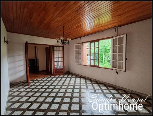 EXCLUSIVITÉ – MAISON de PLAIN PIED avec JARDIN, VERANDA, CAVE et GARAGE au cœur de la Provence