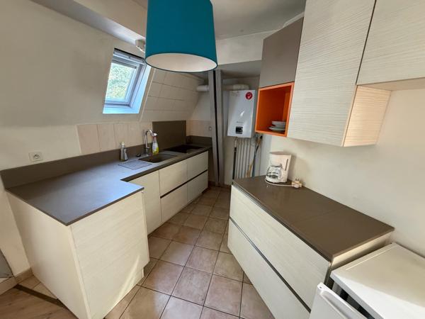 CHATELLERAULT - APPARTEMENT F2 meublé