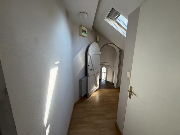 CHATELLERAULT - APPARTEMENT F2 meublé