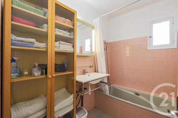 Maison à vendre  9 pièces - 220,21 m 2   GRENOBLE  - 38