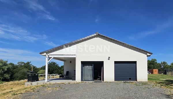 A Ayrens, 25 min d'Aurillac, à vendre Maison de plain-pied de type 5, avec garage, sur terrain de 6500m².