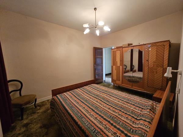 Maison sur sous sol, 3 chambres, jardin .