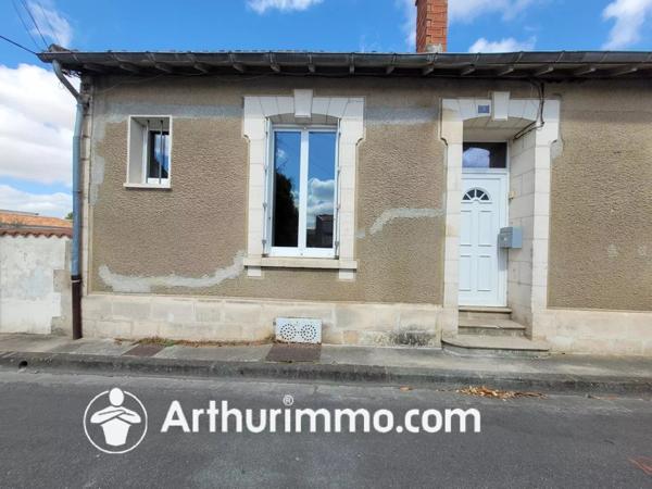 Vente Maison de ville 2 pièces 53 m2 à Saint-Jean-d'Angély