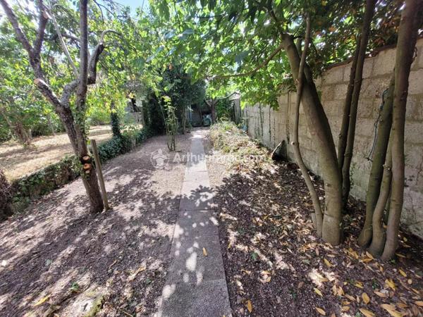 Vente Maison de ville 2 pièces 53 m2 à Saint-Jean-d'Angély