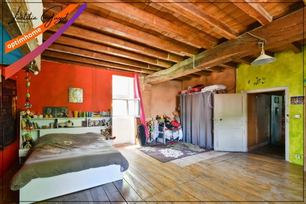 Maison de caractère à vendre à Saint-Menoux – 175m² habitables avec jardin et grenier aménageable
