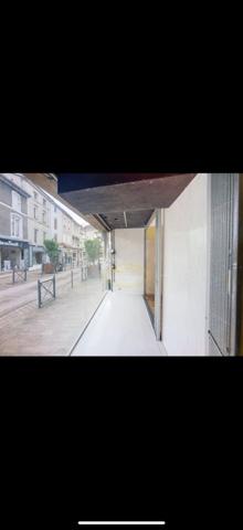 Immeuble de rapport avec local commercial et appartement - C Saint-mihiel Immeuble de rapport avec local commercial et appartement - C Saint-mihiel