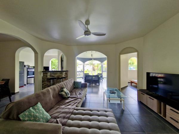 Les Abymes (97139) Bas de villa T4 meublé aux Abymes