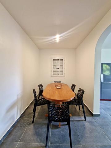 Les Abymes (97139) Bas de villa T4 meublé aux Abymes