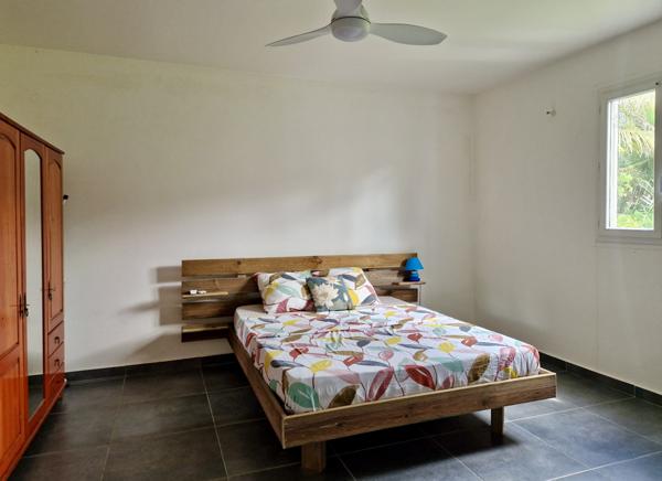 Les Abymes (97139) Bas de villa T4 meublé aux Abymes