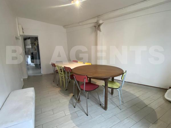 Immeuble composé de 2 logements 177m2