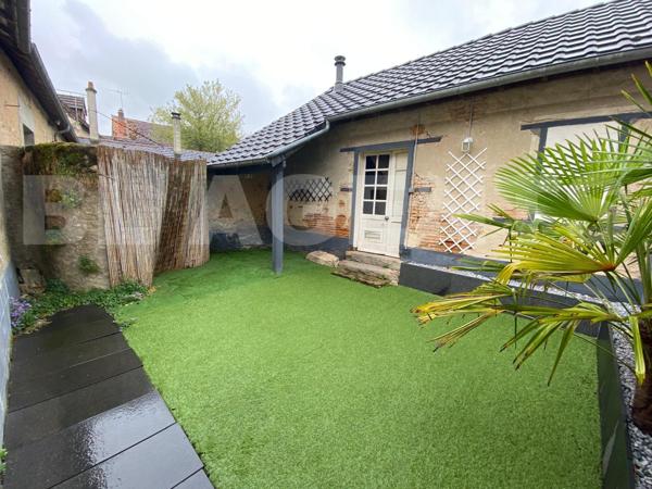 Immeuble composé de 2 logements 177m2