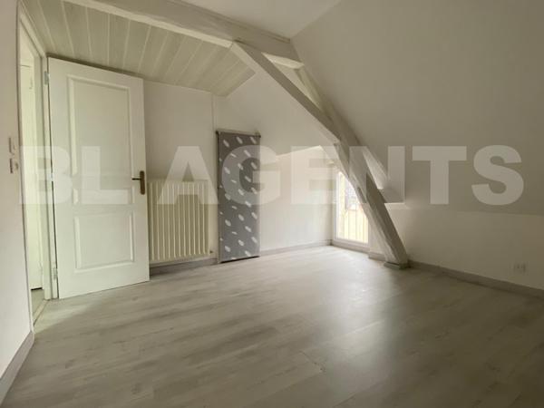 Immeuble composé de 2 logements 177m2