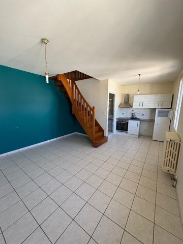 Location appartement Riom-ès-Montagnes - 2 pièce(s) - 31 m² - 396 €/mois