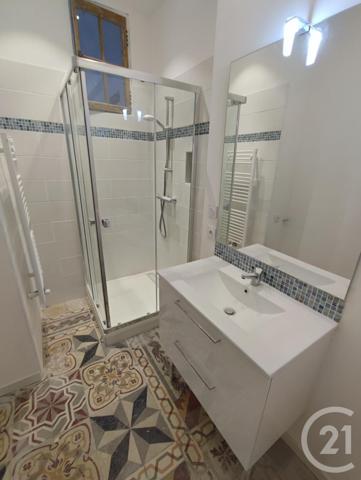 Immeuble à vendre  205,40 m2 AVIGNON - 84