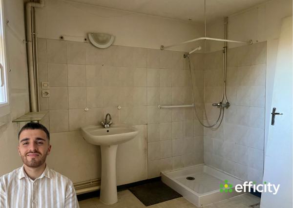 Immeuble 20 pièces - 254 m²